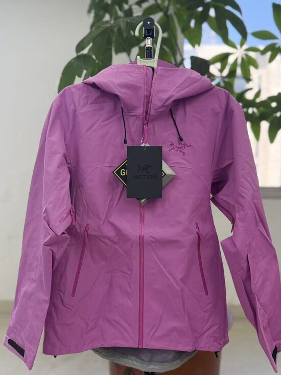Arc'teryx Jackets & Blazers - Arc'teryx Purple-Red GORE-TEX Waterproof and Windproof Hardshell Jacket – Size S